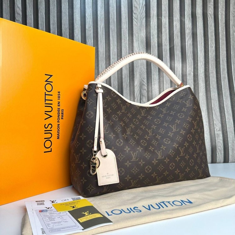 LOUİS VUİTTON ARSTY YENİ SEZON CLASSİC 